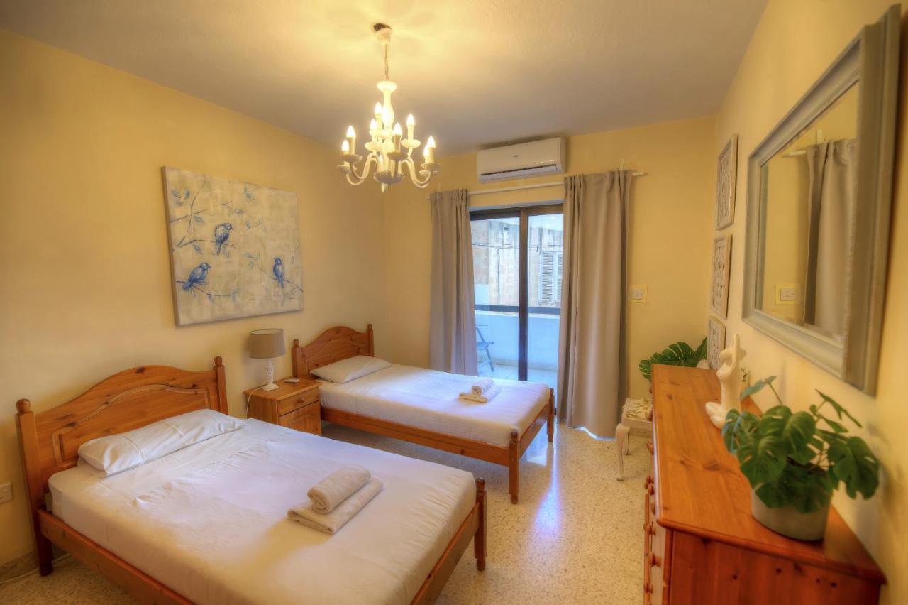 Large And Bright Apartment In The City Centre Goslm-2 Sliema Luaran gambar
